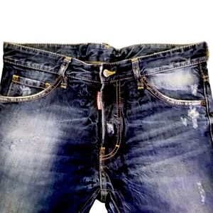 DSQUARED2 NWOT Mens Italian made Distressed Denim jeans. NWOT